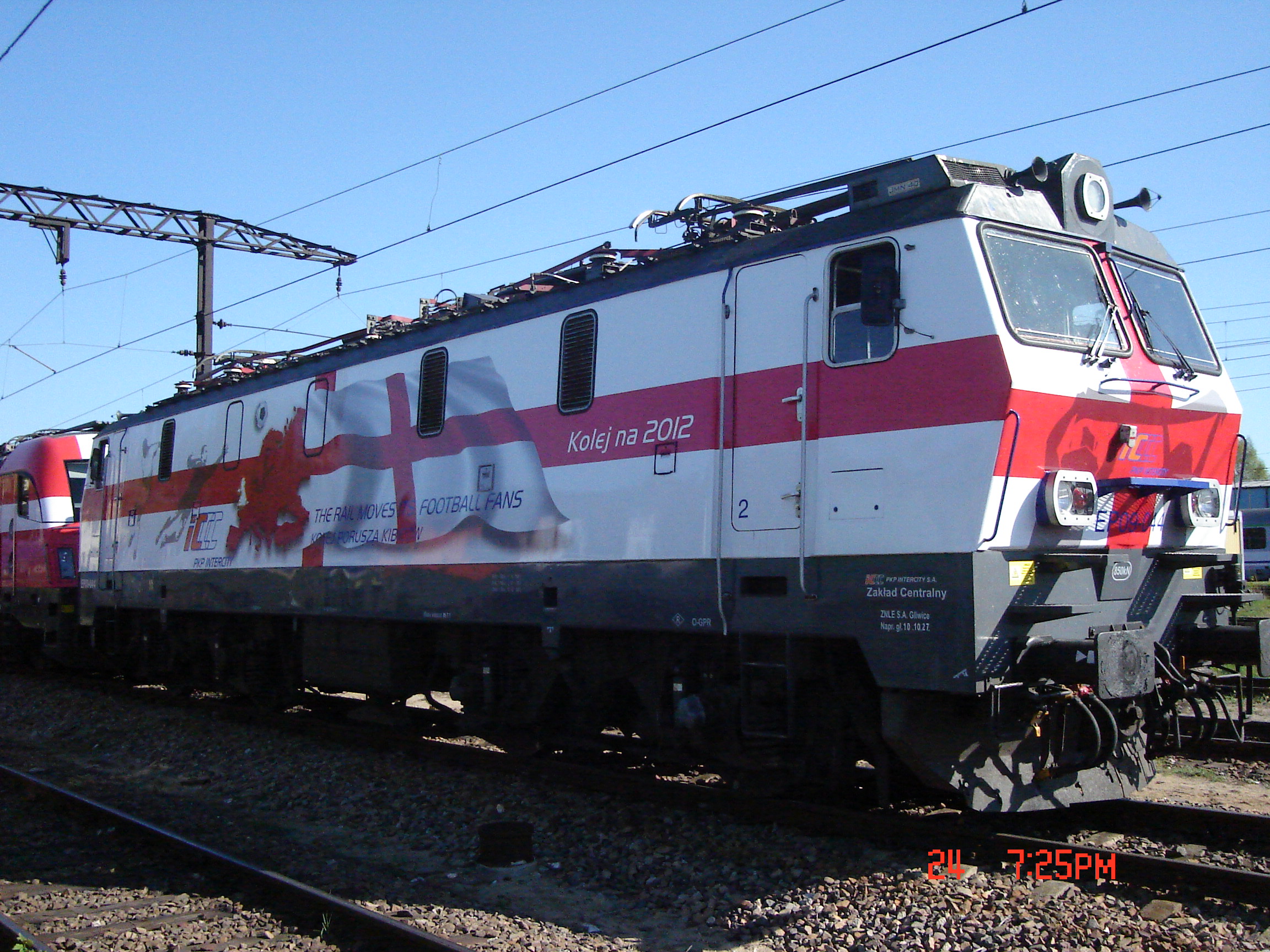 logistykakolejowa-ep09-barwy-euro2012-anglia lokomotywy w barwach euro