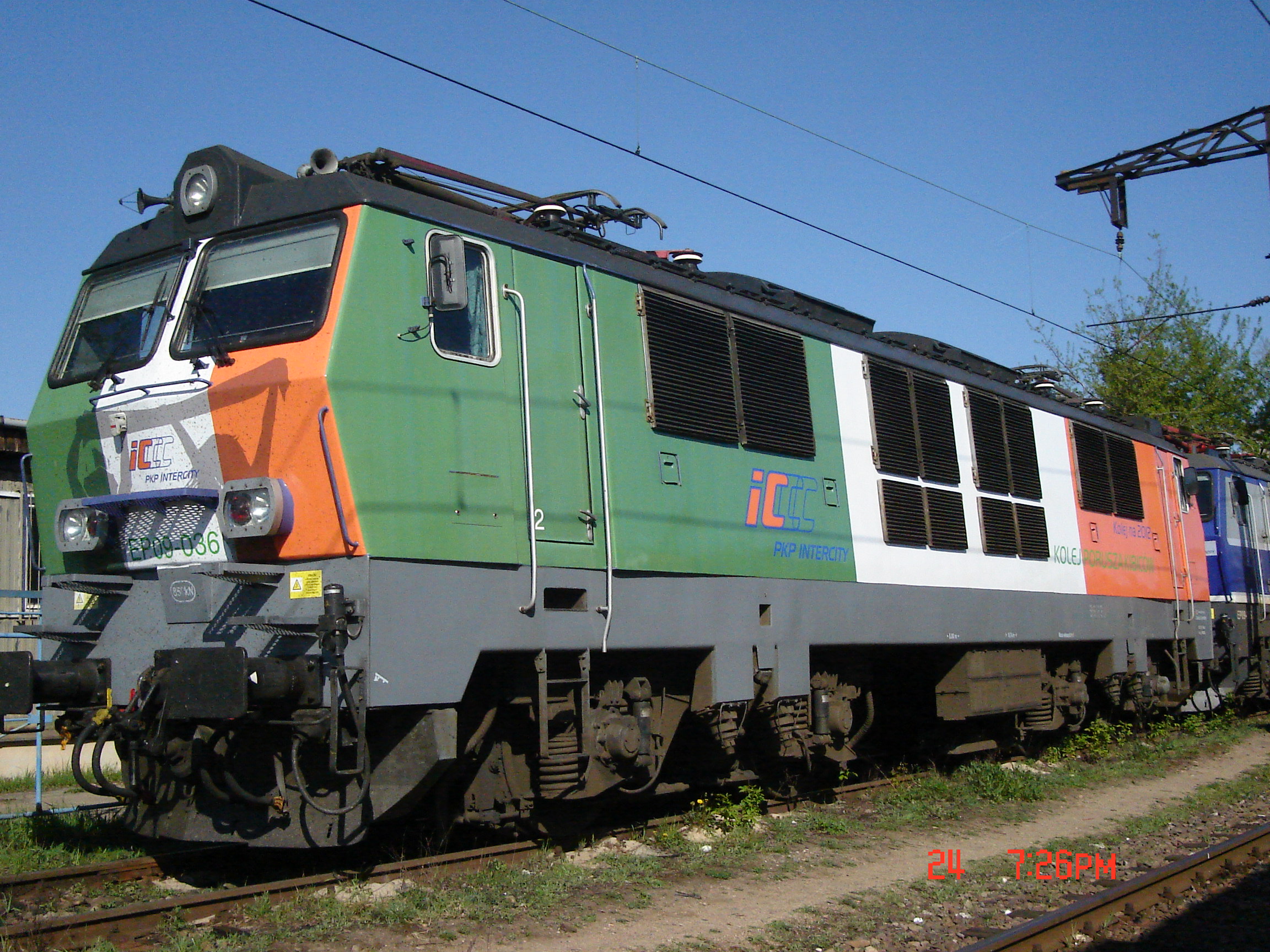 logistykakolejowa-ep09-barwy-euro2012-irlandia lokomotywy w barwach euro